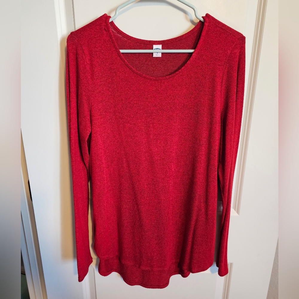Light long sleeve top